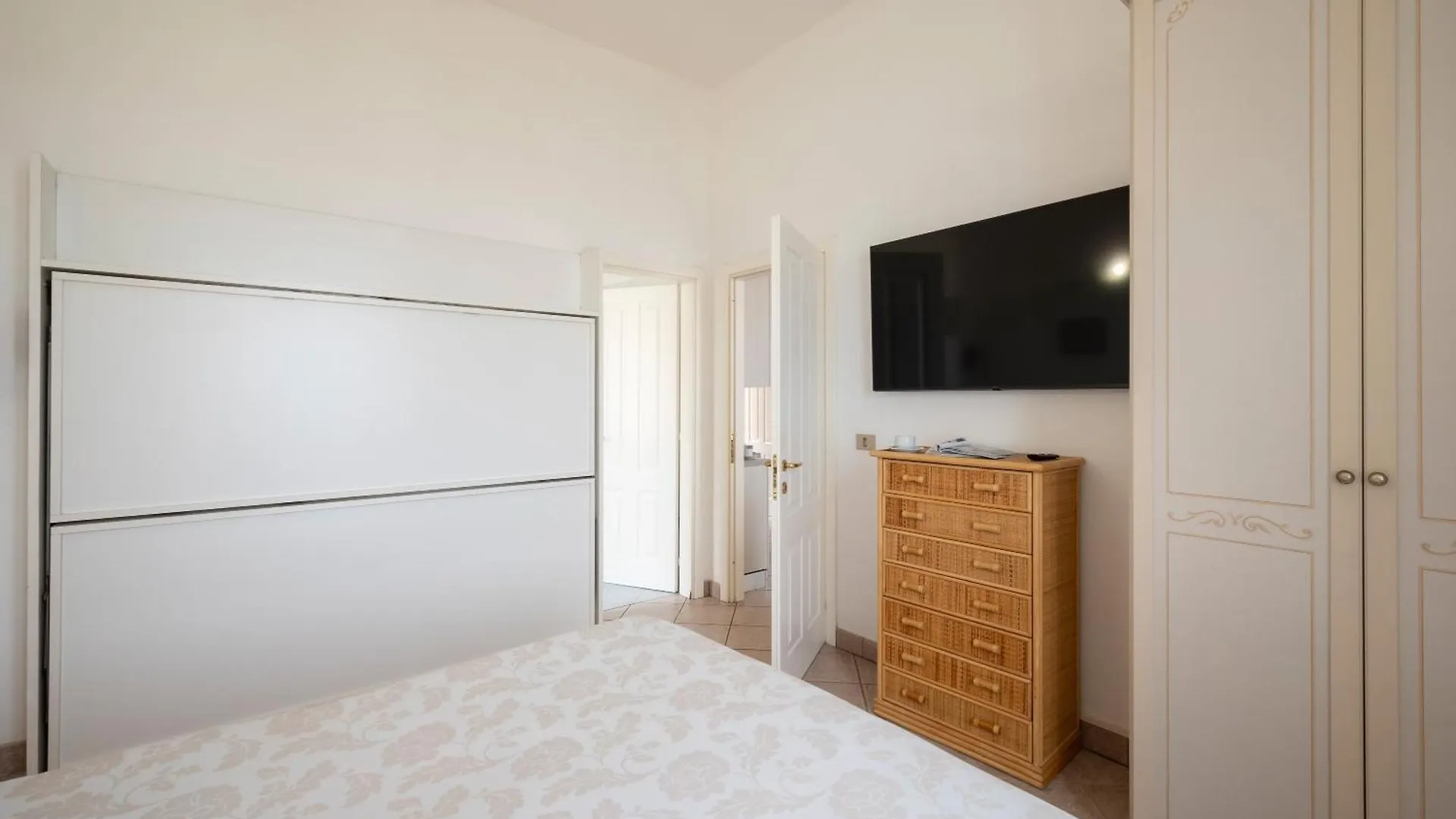 Villa Liberty San Vincenzo Apartman